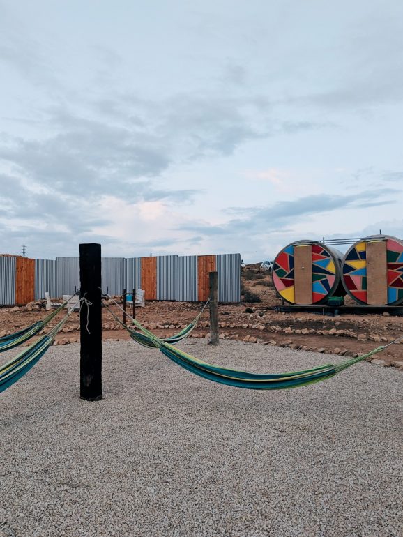 Capsule hotel in the desert - Naot Farm - Tel Aviv City Ladies